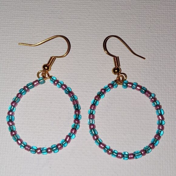 CLEARANCE Teal and pink beaded circle earrings - Picture 3 of 3